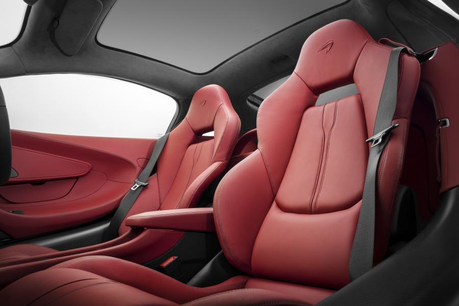  McLaren 570GT 2016 года  (фото 9 из 19)